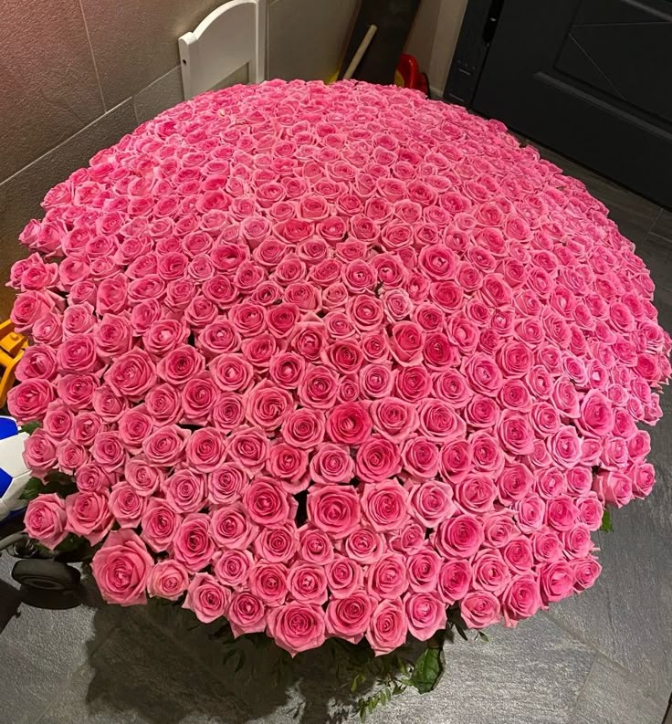 200 Rose Statement Box