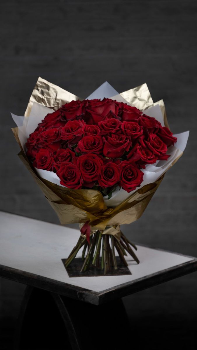 Classic Rose Dozen